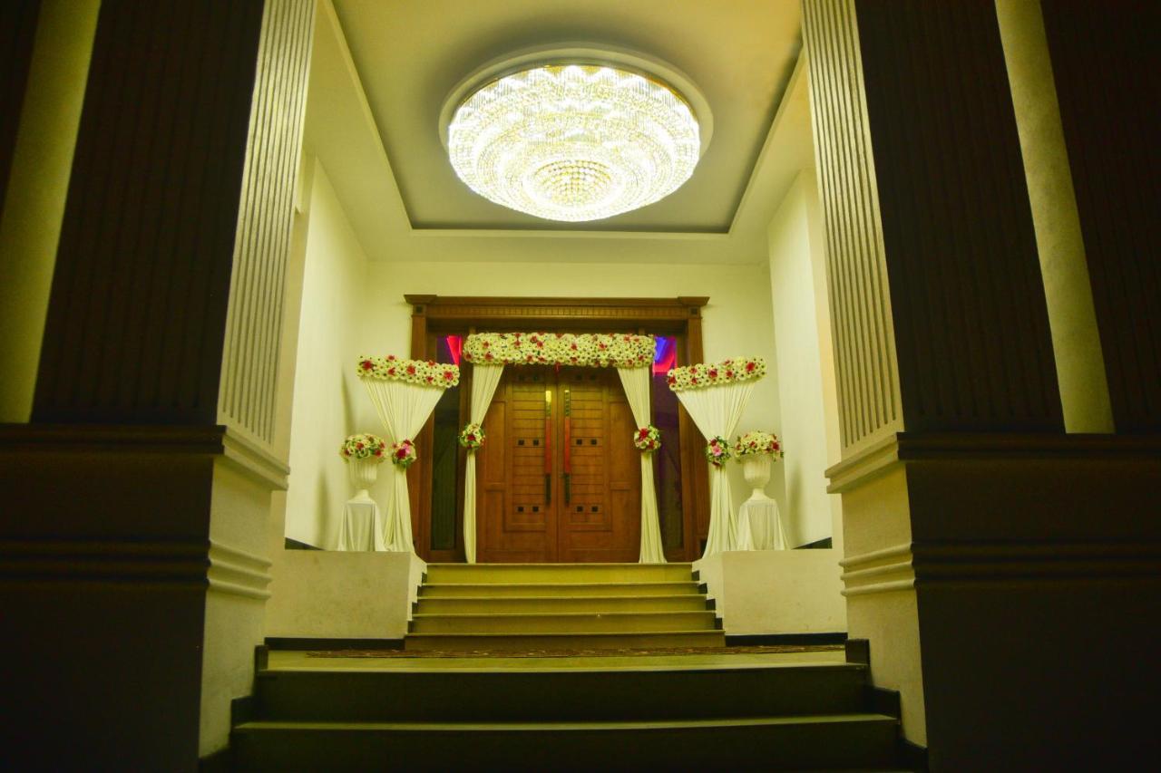 Hotel Blue Sky Курунегала Екстериор снимка